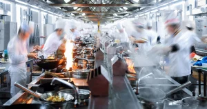仕事のチームワークは全部料理で学んだ！思考や協力という関係性